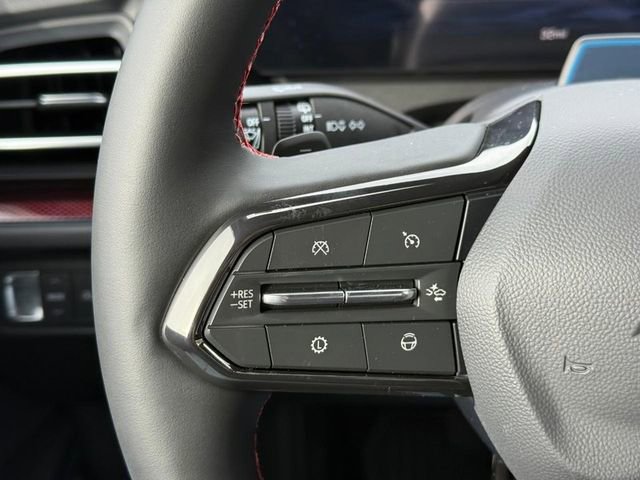 New 2026 Chevrolet Traverse RS w/ LPO, Floor Liner Package image 17