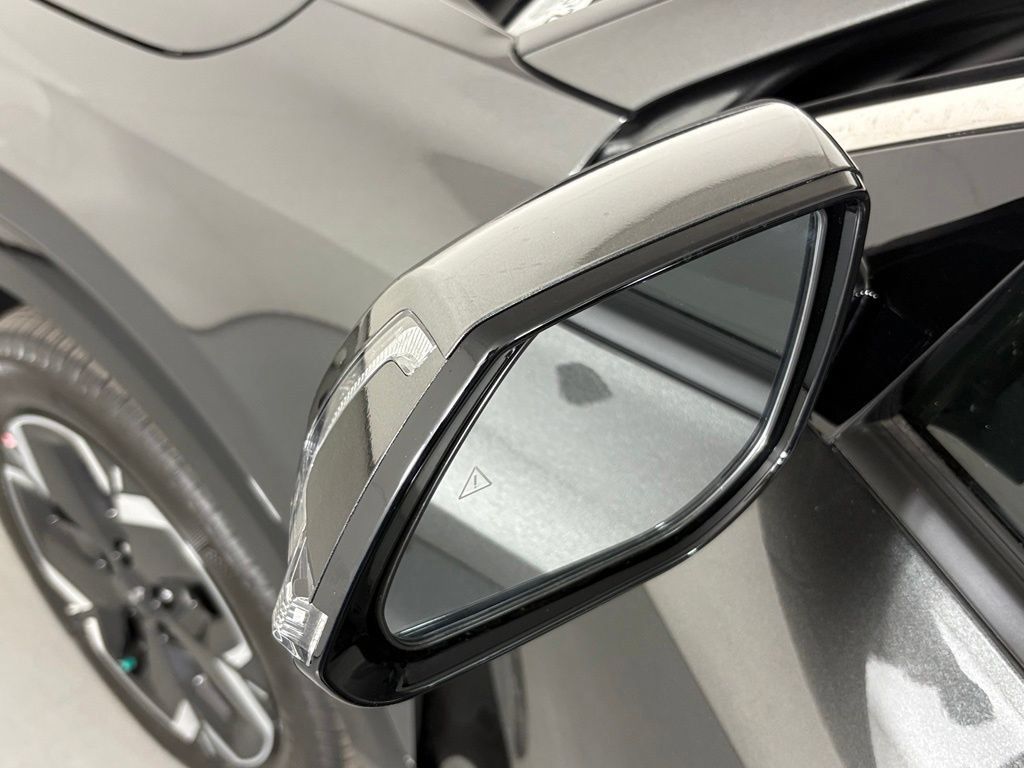 New 2026 Kia Niro Wind FWD image 13