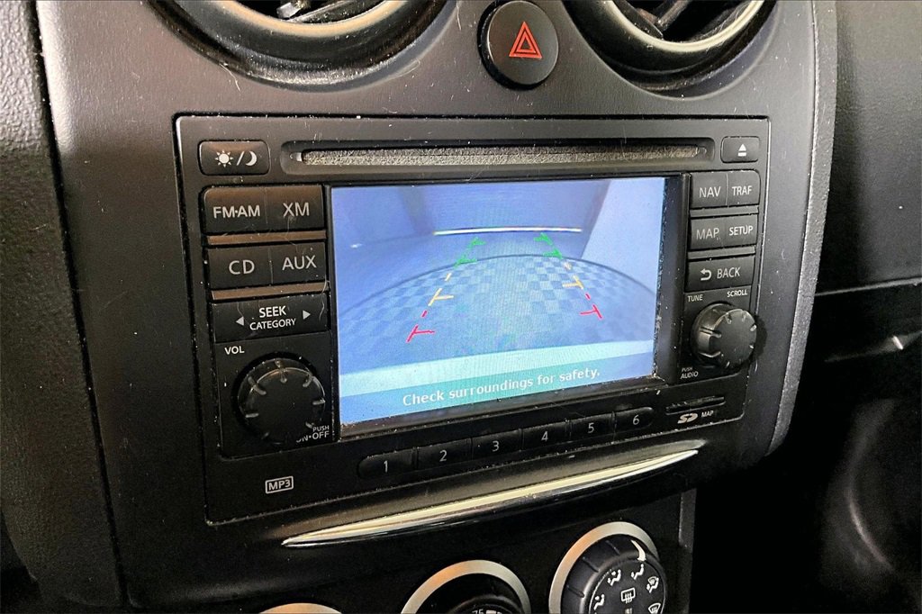 Used 2013 Nissan Rogue SV w/ Premium Pkg image 17