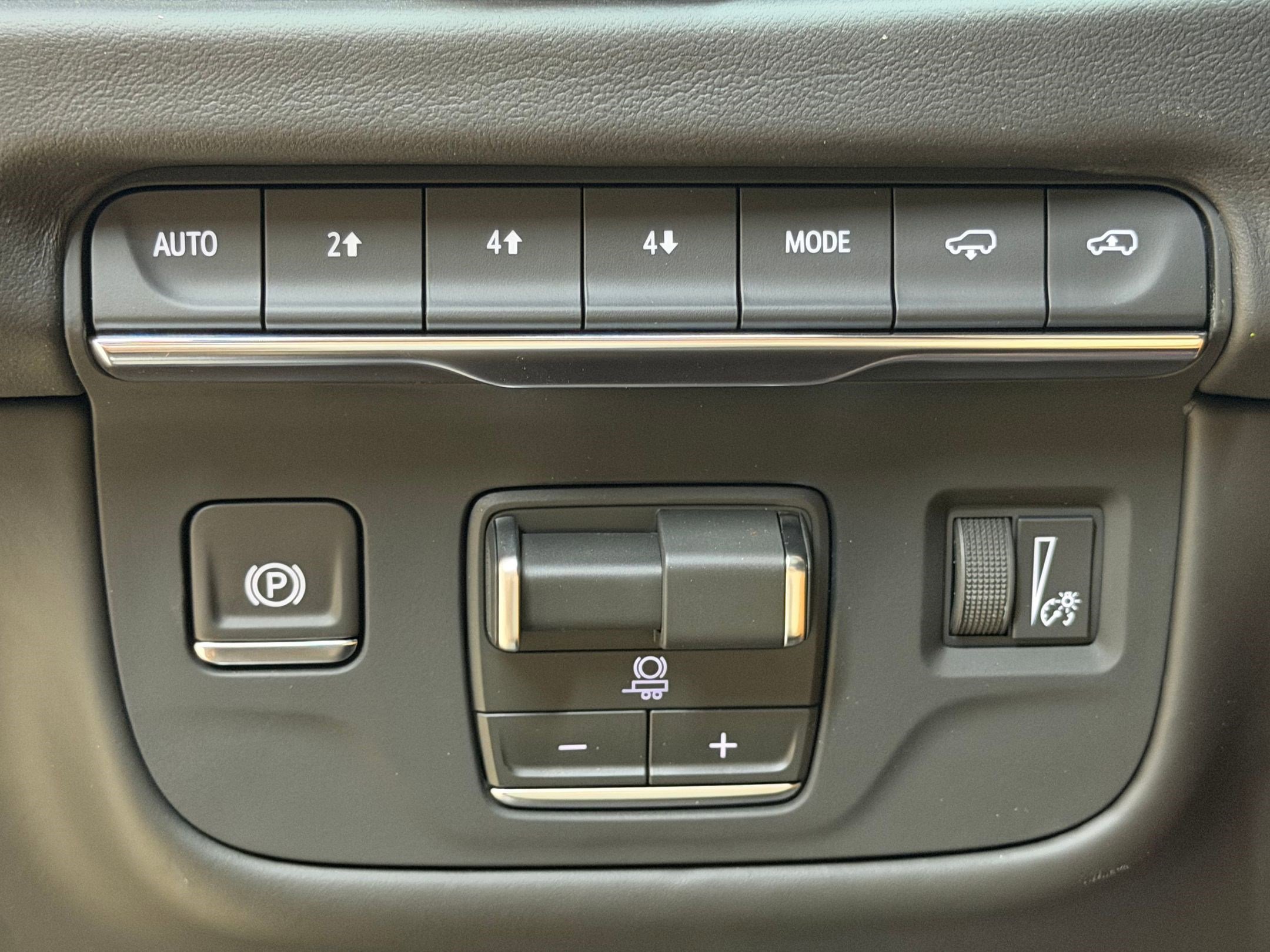 New 2026 Cadillac Escalade Platinum Sport AWD/4WD image 18