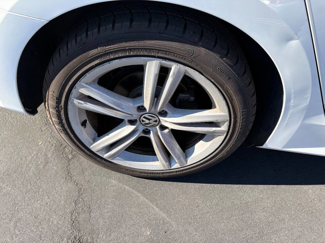 Used 2013 Volkswagen Passat TDI SEL Premium image 11