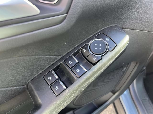 New 2025 Ford Escape SE FWD image 13