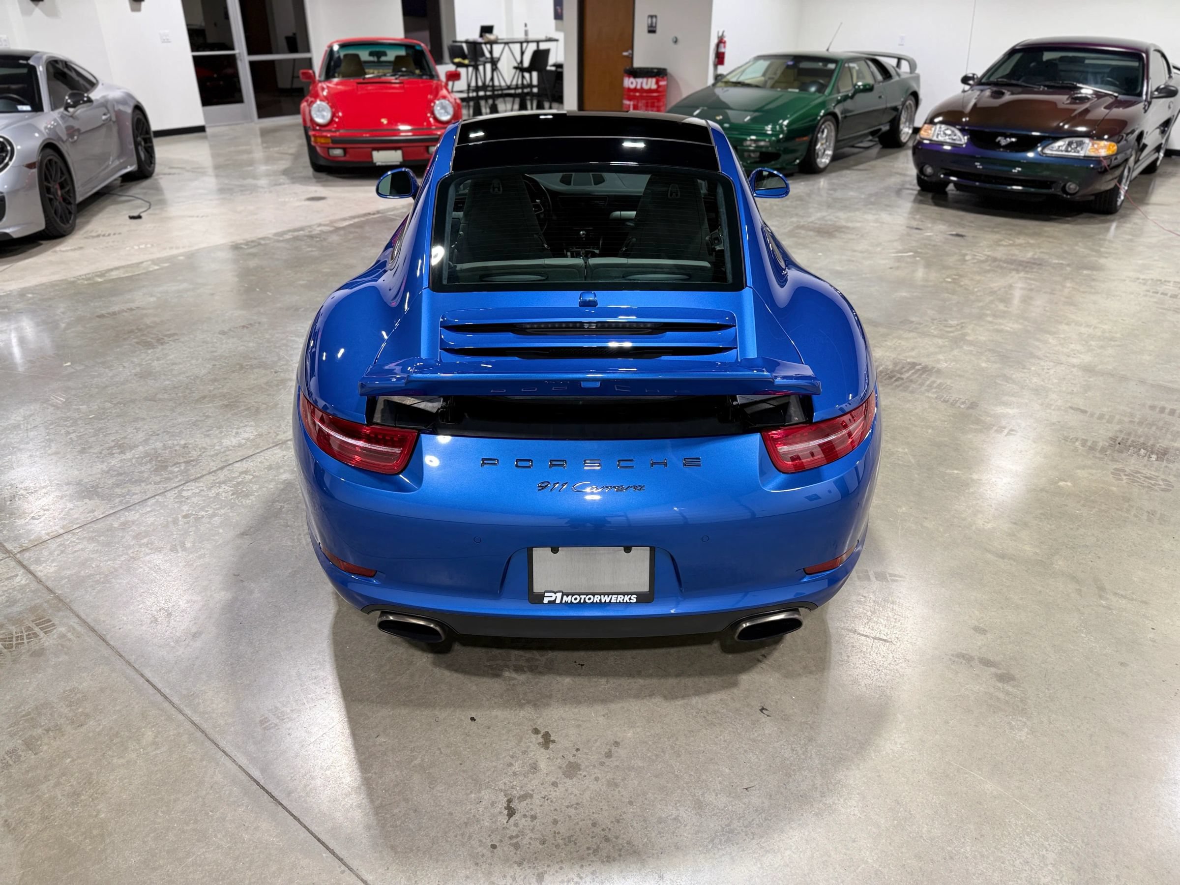 Used 2015 Porsche 911 Carrera image 12