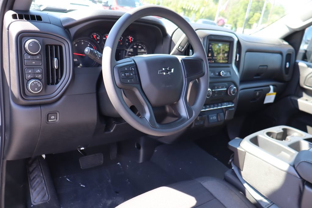 New 2026 Chevrolet Silverado 2500 Custom w/ Custom Value Package AWD/4WD image 7