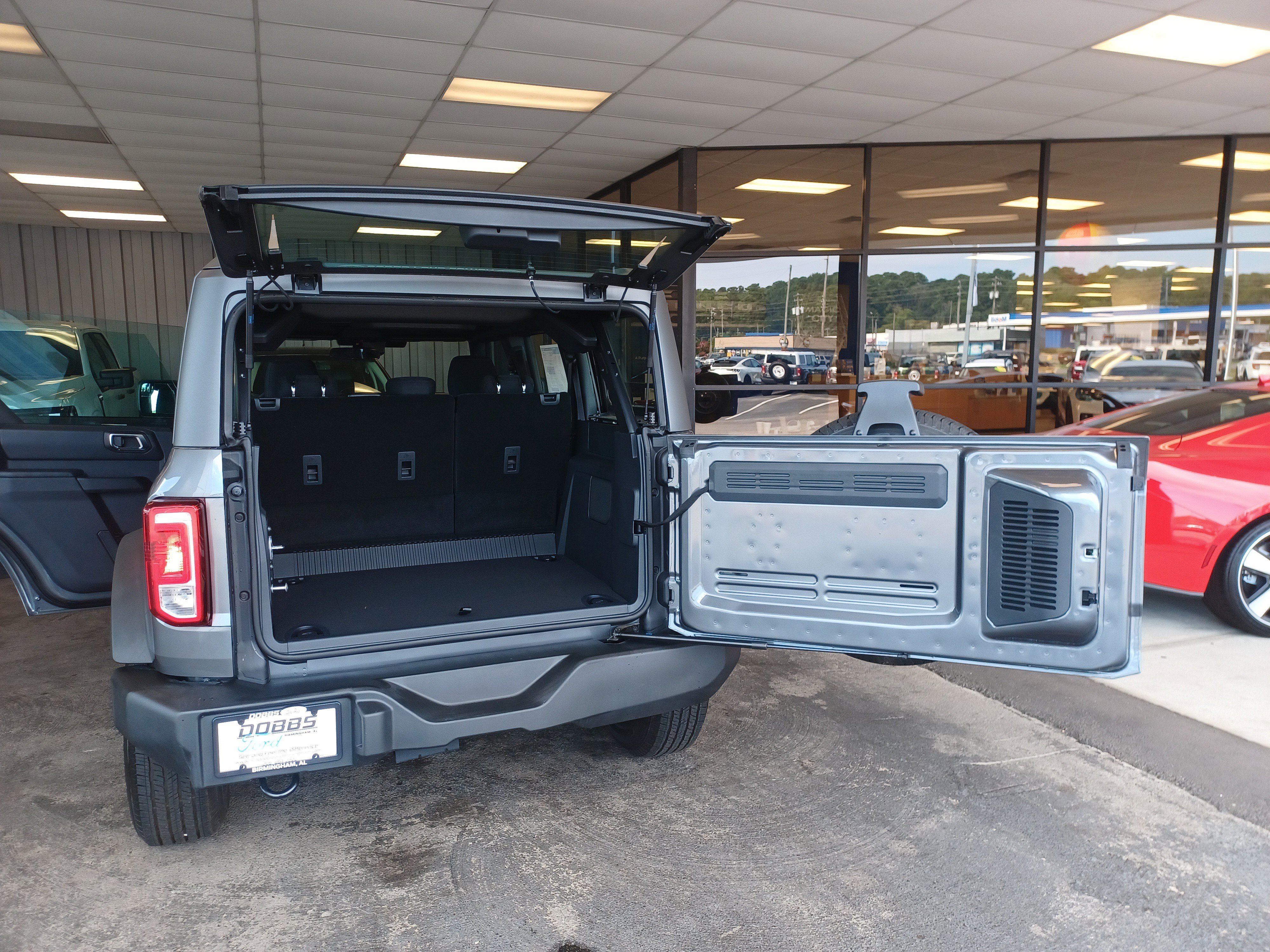 New 2025 Ford Bronco 4-Door image 13