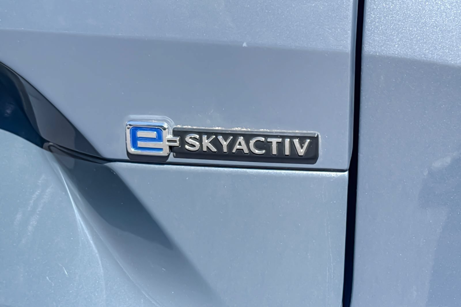 Used 2022 MAZDA MX-30 Electric w/ Premium Plus Pkg FWD image 39