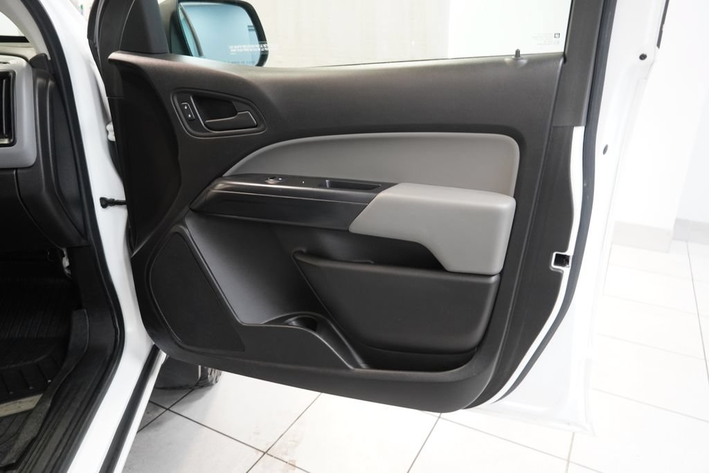 Used 2019 Chevrolet Colorado W/T w/ WT Convenience Package AWD/4WD image 12