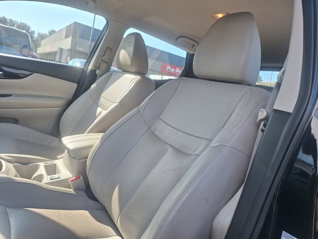 Used 2022 Nissan Rogue Sport SL image 11