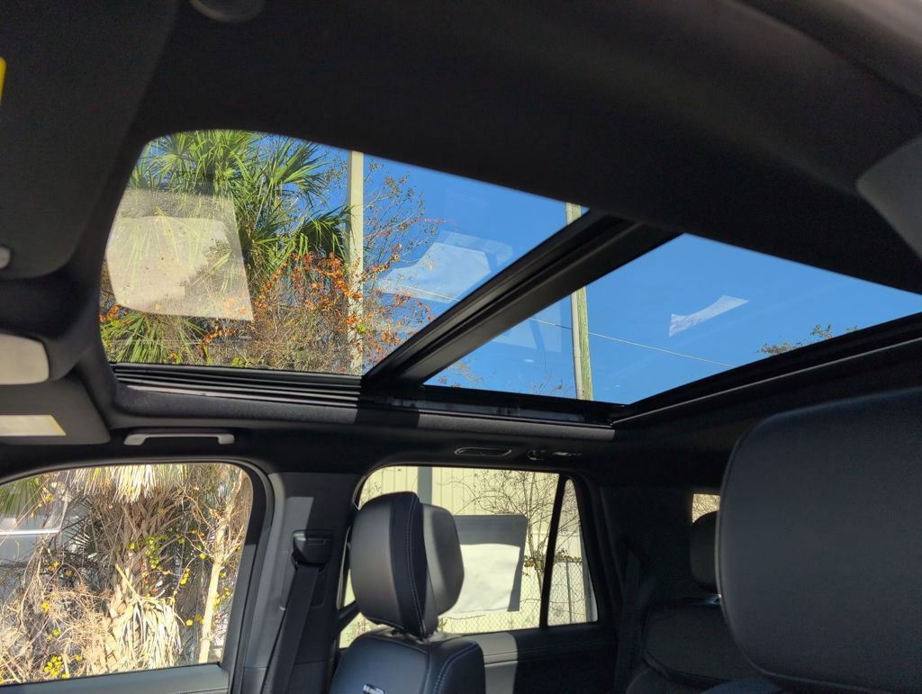 New 2026 Ford Expedition Platinum w/ Stealth Appearance Package image 9