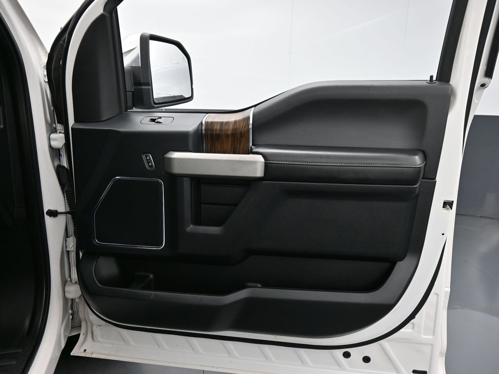 Used 2019 Ford F150 Lariat w/ Equipment Group 502A Luxury image 40