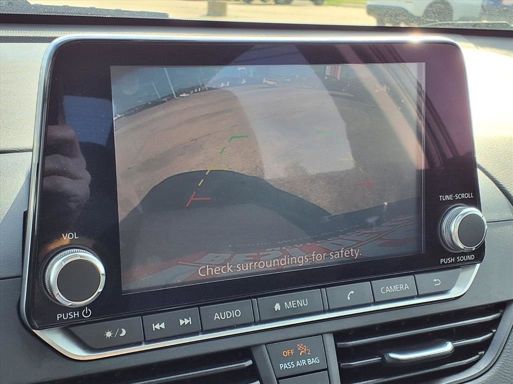 Used 2022 Nissan Altima 2.5 SV FWD image 5