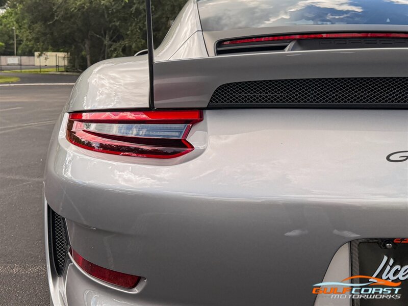 Used 2019 Porsche 911 GT3 RS w/ Weissach Package RWD image 51