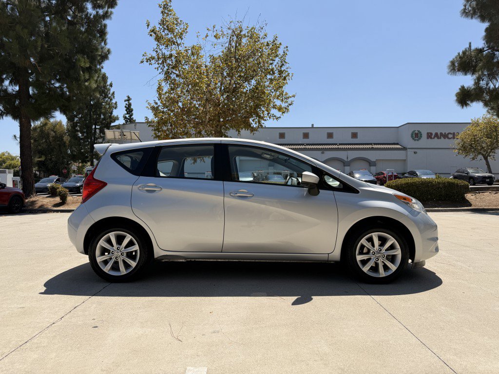Used 2015 Nissan Versa Note FWD image 4