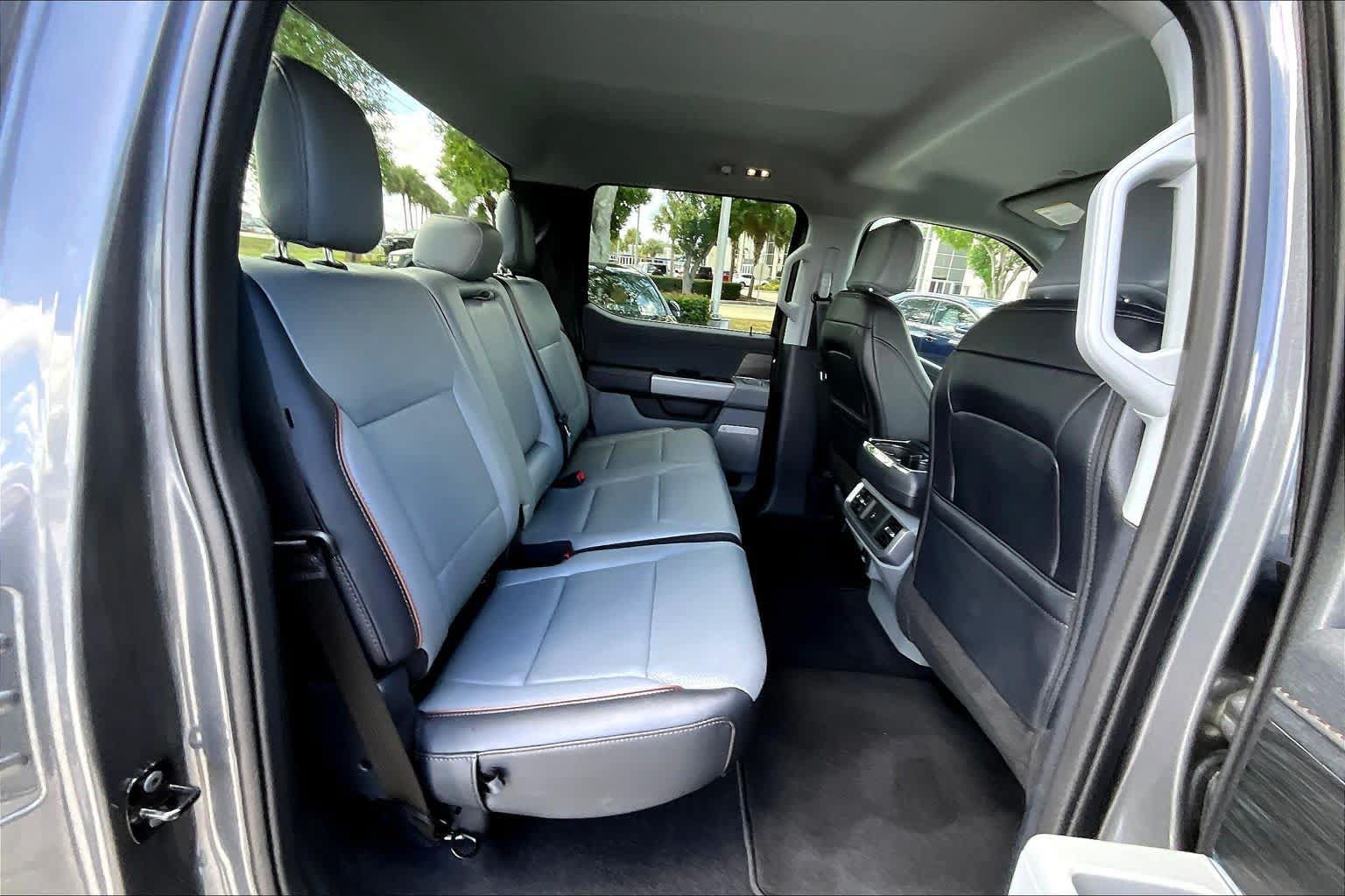 Used 2025 Ford F150 Lariat AWD/4WD image 34