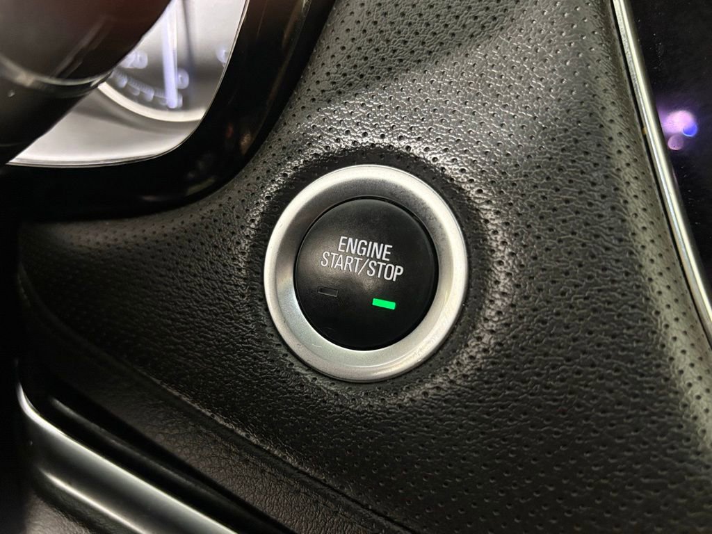 Used 2024 Cadillac XT6 Luxury image 29