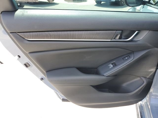 Used 2021 Honda Accord Touring image 13