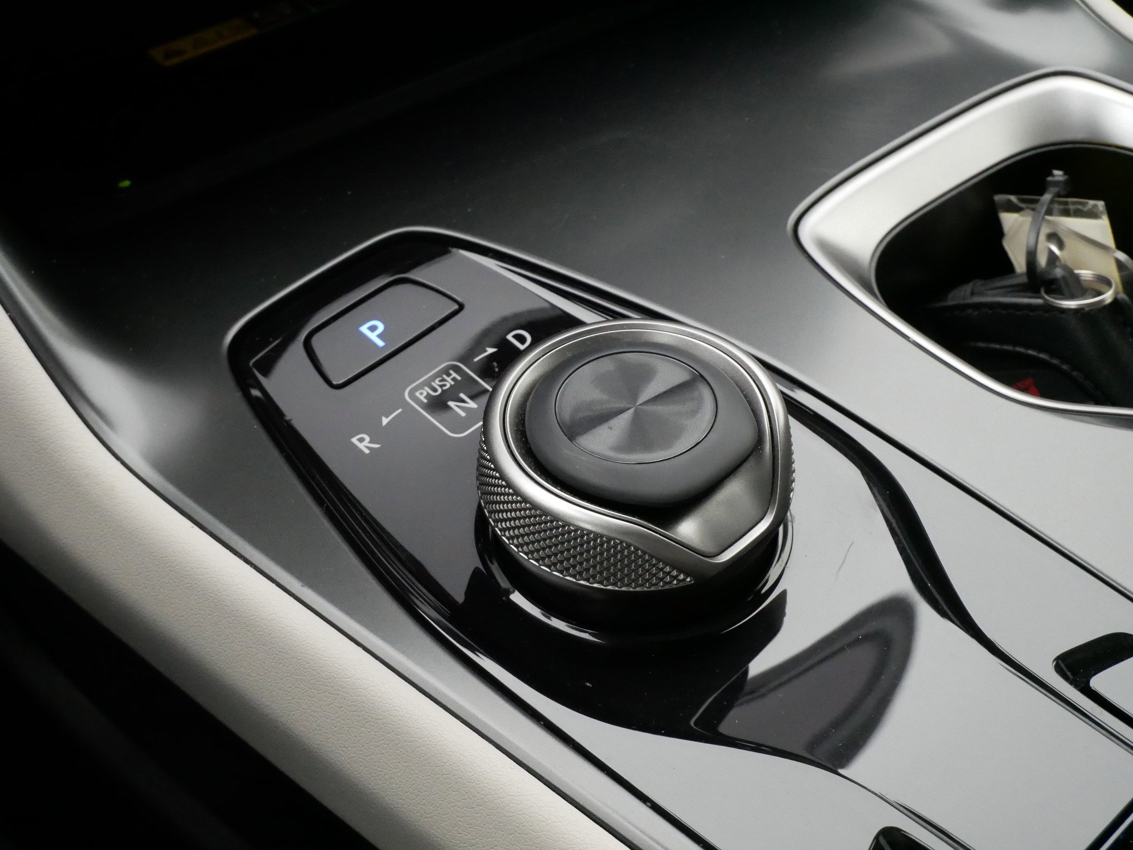 Used 2023 Lexus RZ 450e Premium w/ Technology Package image 24