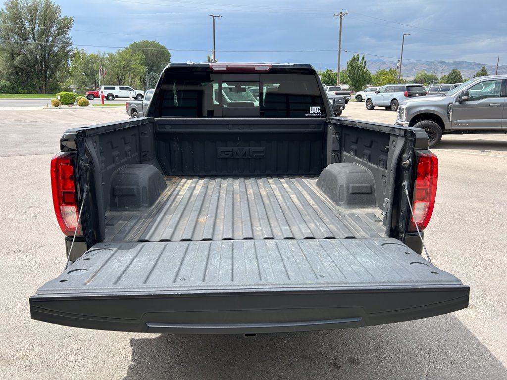 Used 2020 GMC Sierra 1500 Elevation w/ Elevation Value Package AWD/4WD image 7