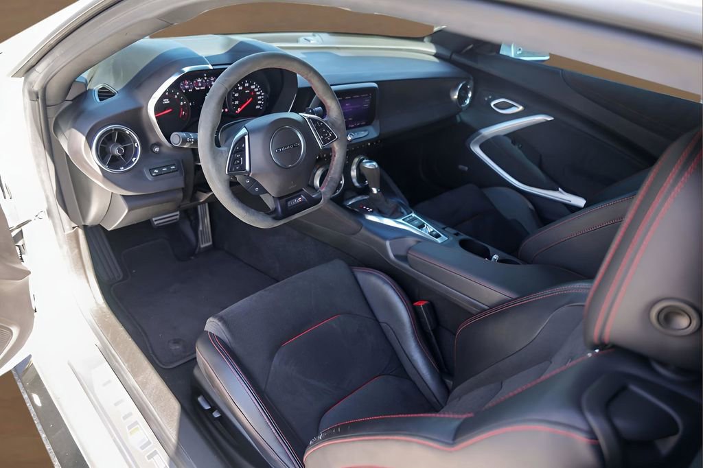 Used 2021 Chevrolet Camaro ZL1 image 11