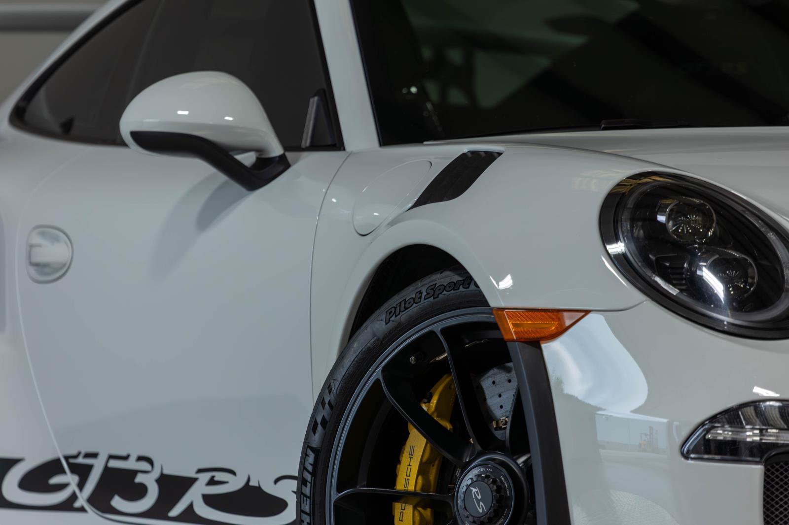 Used 2016 Porsche 911 GT3 RS RWD image 47