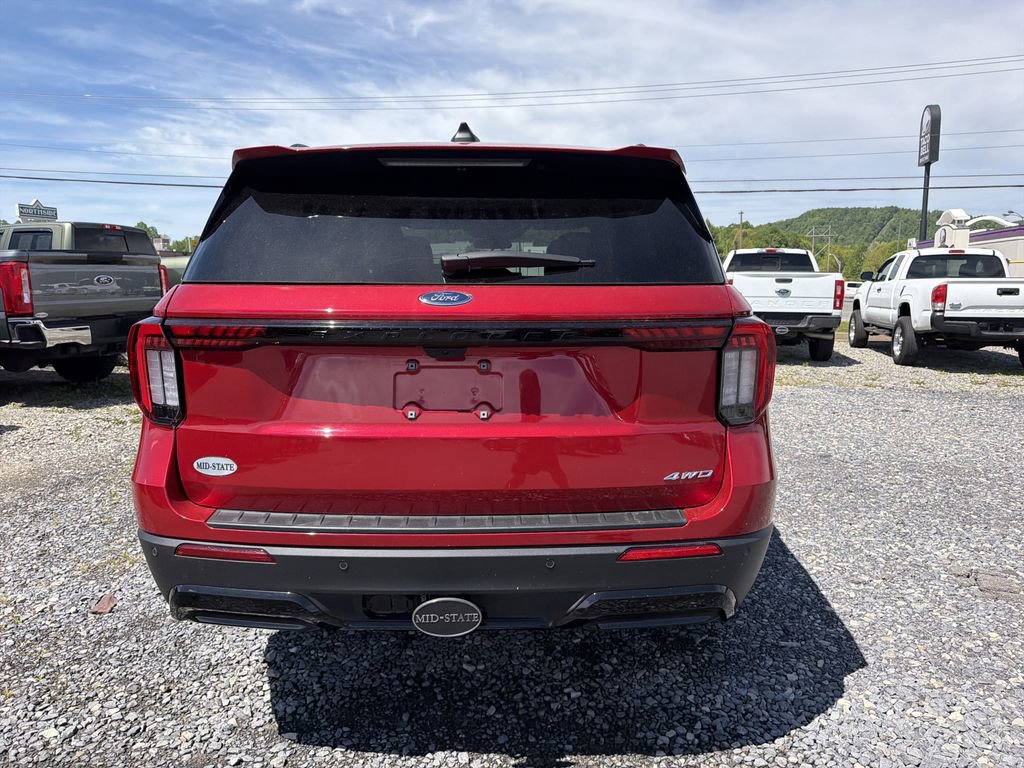 Used 2025 Ford Explorer ST-Line AWD/4WD image 5