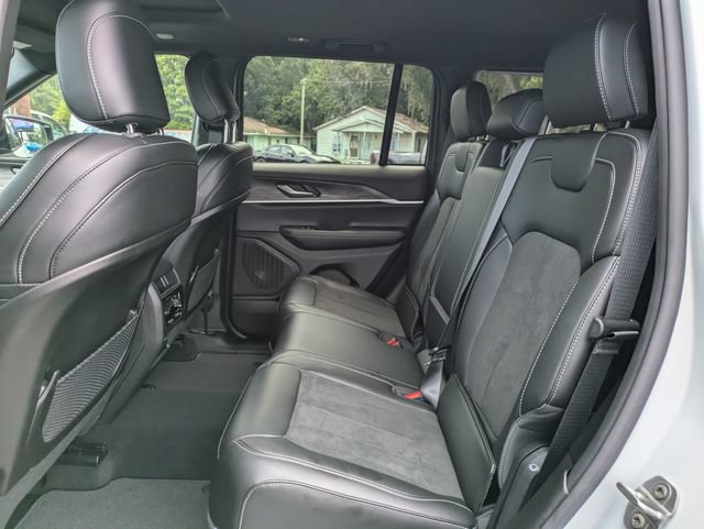 New 2026 Jeep Grand Cherokee Altitude RWD image 14