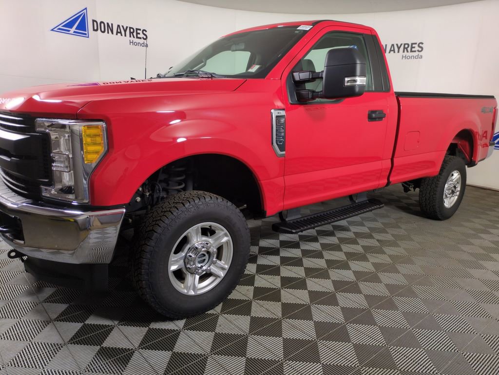 Used 2017 Ford F250 XL w/ Power Equipment Group image 4