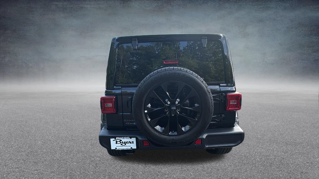 Used 2025 Jeep Wrangler Unlimited Sahara AWD/4WD image 28