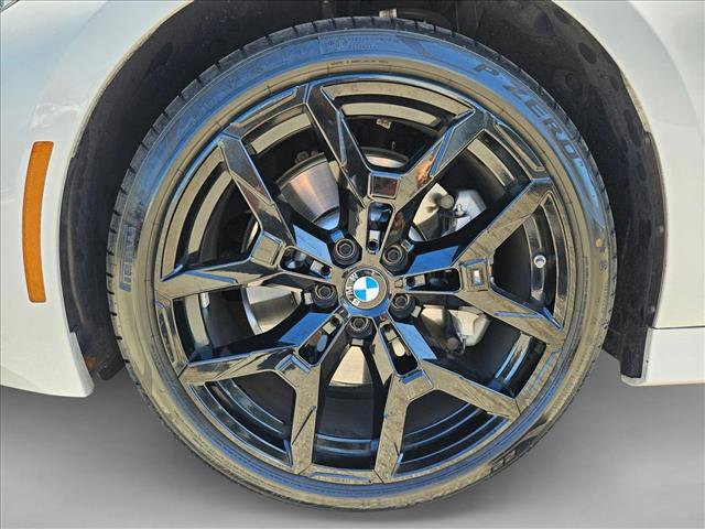 Used 2025 BMW 330i Sedan w/ M Sport Package image 22