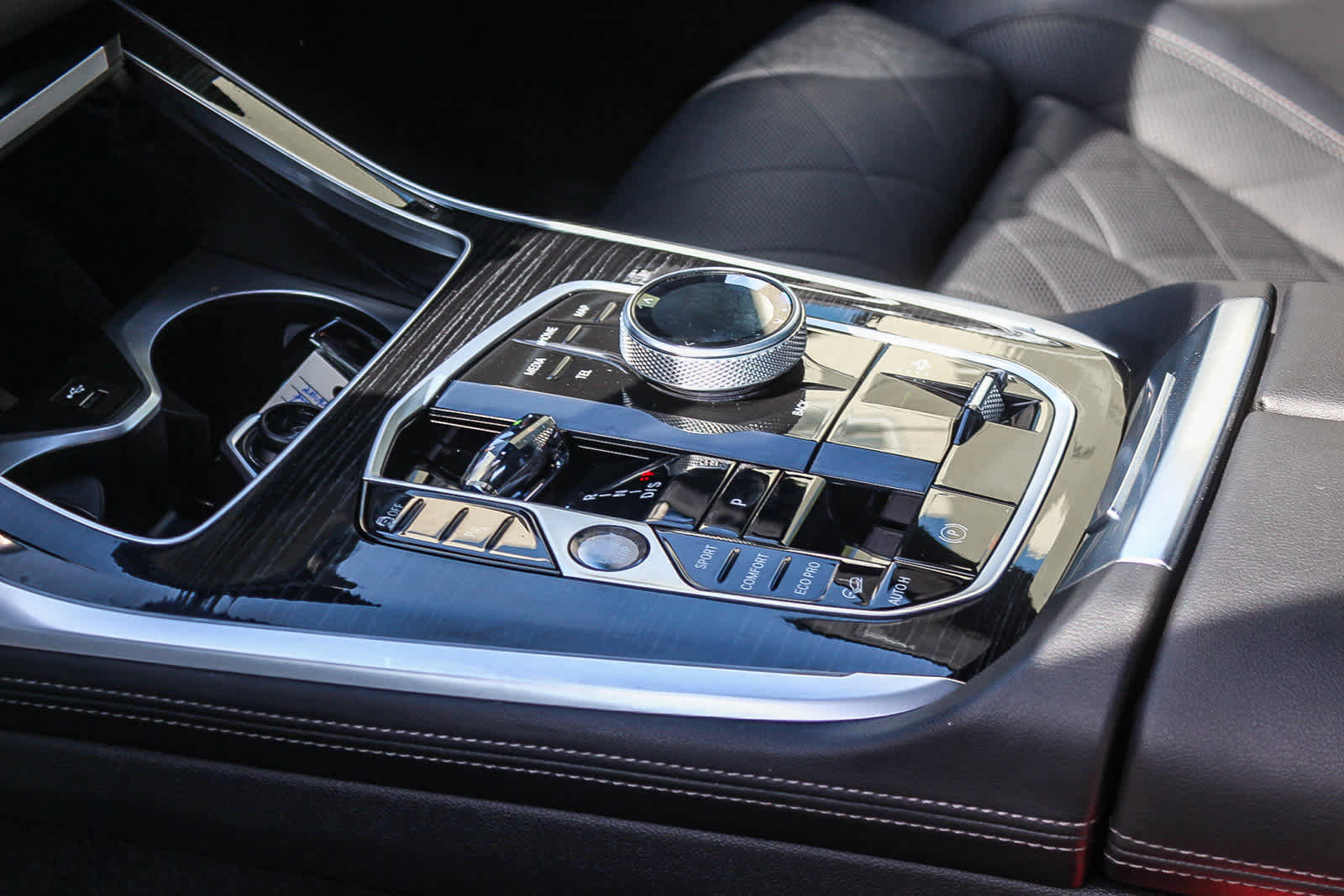 Certified 2023 BMW X7 xDrive40i w/ M Sport Package image 19