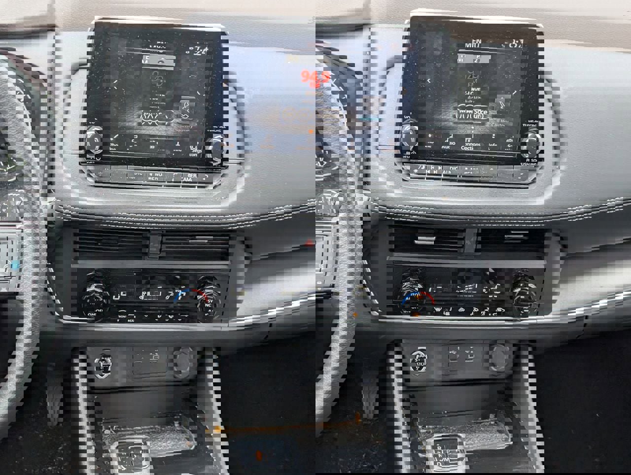 Used 2023 Nissan Rogue SV image 12