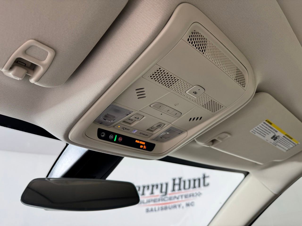 Used 2025 Cadillac XT5 Premium Luxury FWD image 33