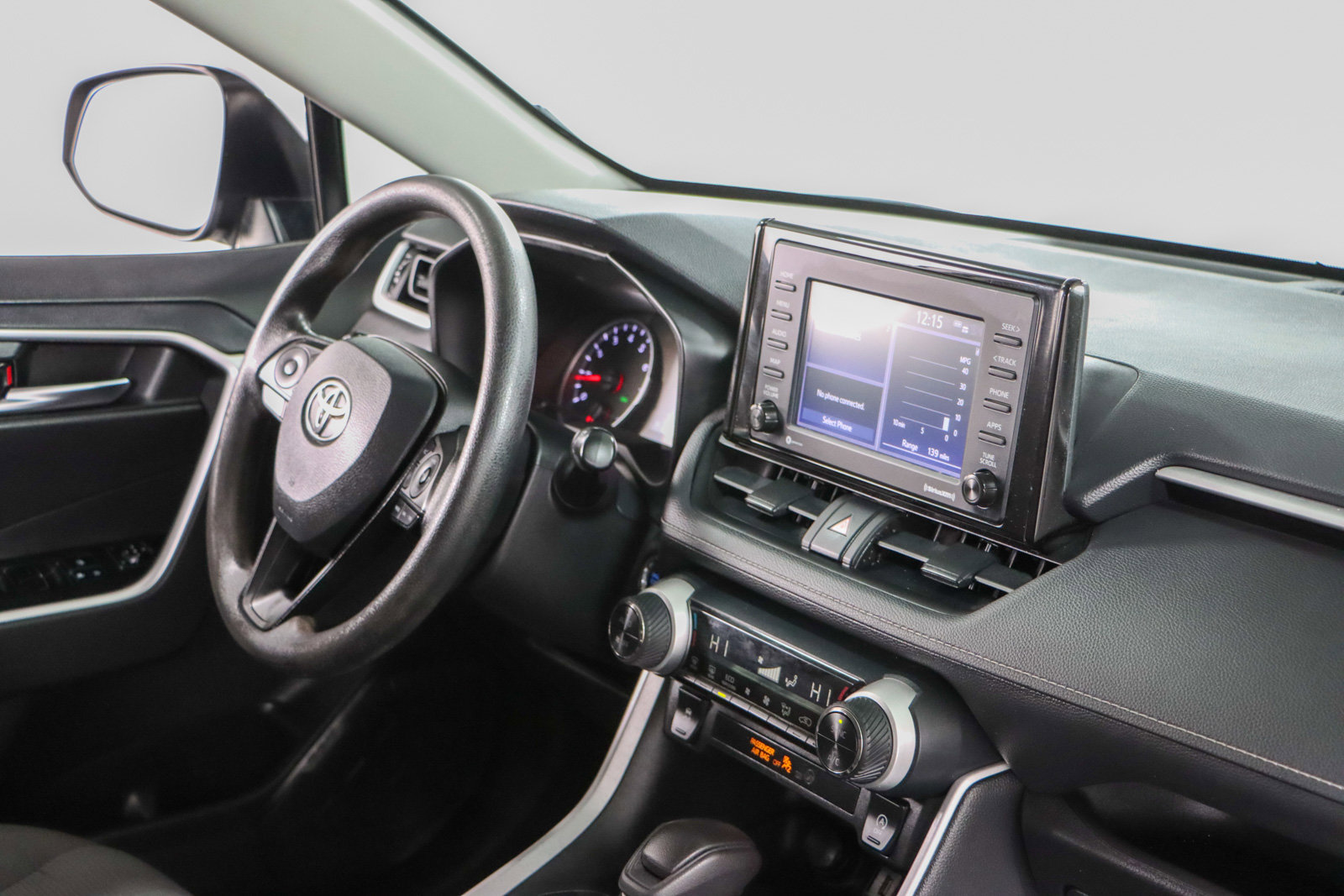 Used 2022 Toyota RAV4 XLE FWD image 25