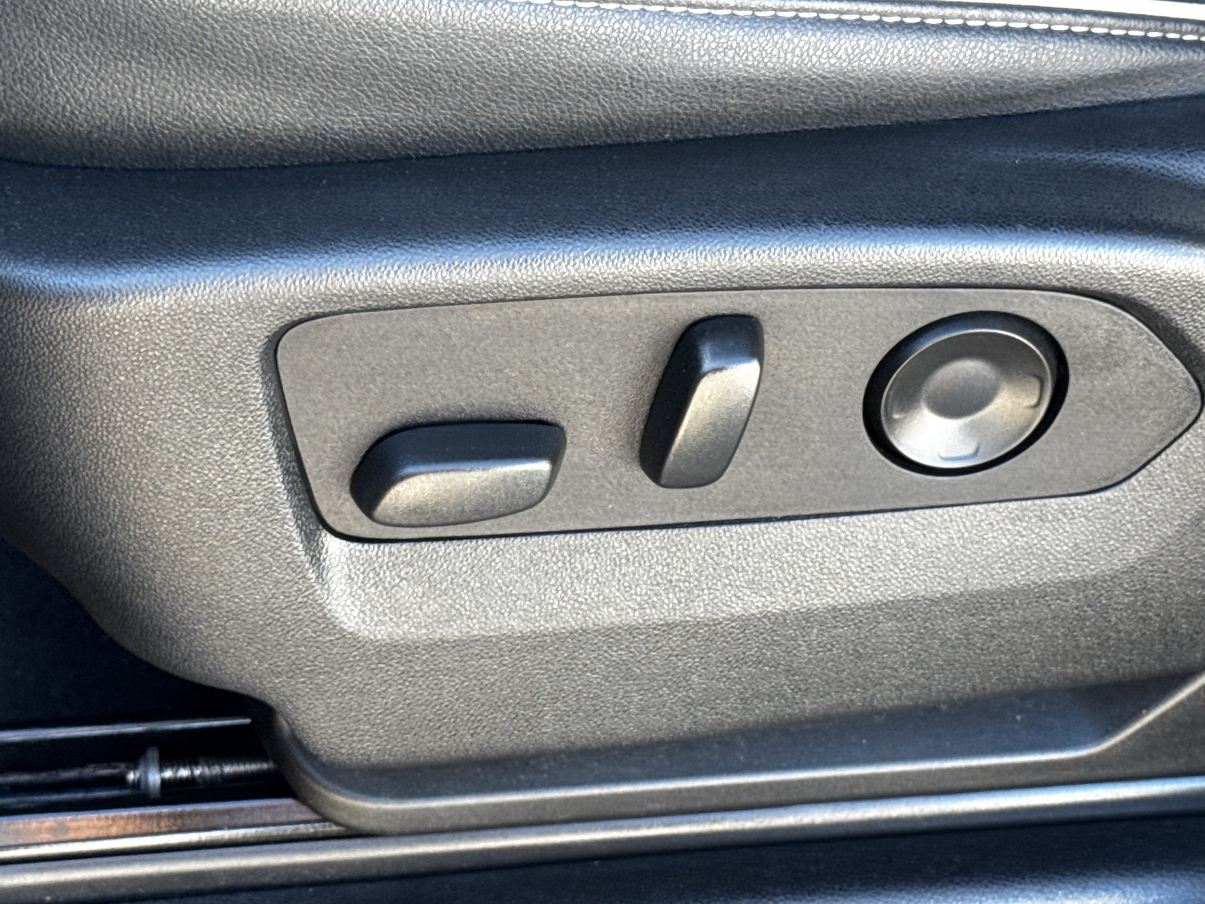 Used 2024 Chevrolet Tahoe Premier image 29