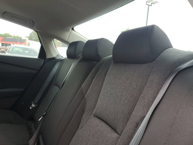 Certified 2025 Honda Accord SE image 28