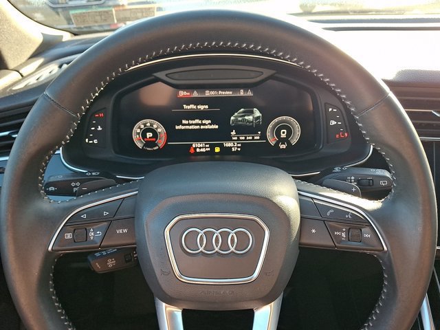 Used 2019 Audi Q8 Premium Plus w/ Premium Plus AWD/4WD image 25