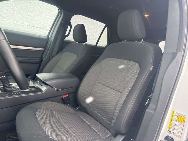 Used 2019 Ford Explorer XLT image 10
