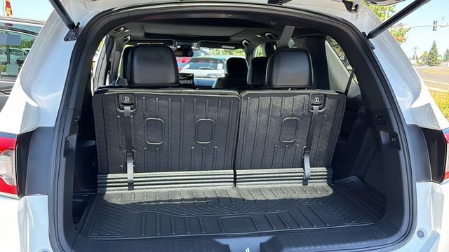 Used 2023 Honda Pilot TrailSport image 13