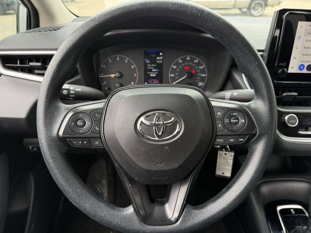 Used 2023 Toyota Corolla LE FWD image 11