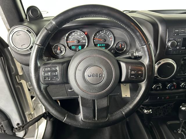 Used 2012 Jeep Wrangler Unlimited Sahara w/ Connectivity Group image 16