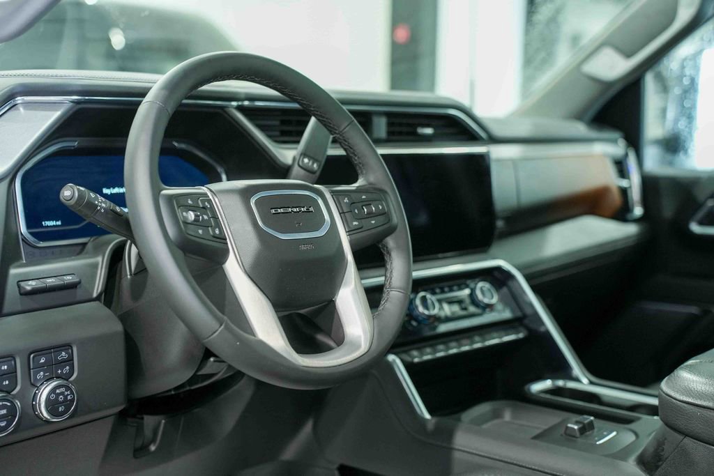 Used 2025 GMC Sierra 2500 Denali w/ Denali Reserve Package image 22