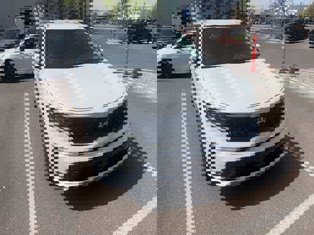 Used 2022 Kia Sorento SX image 3