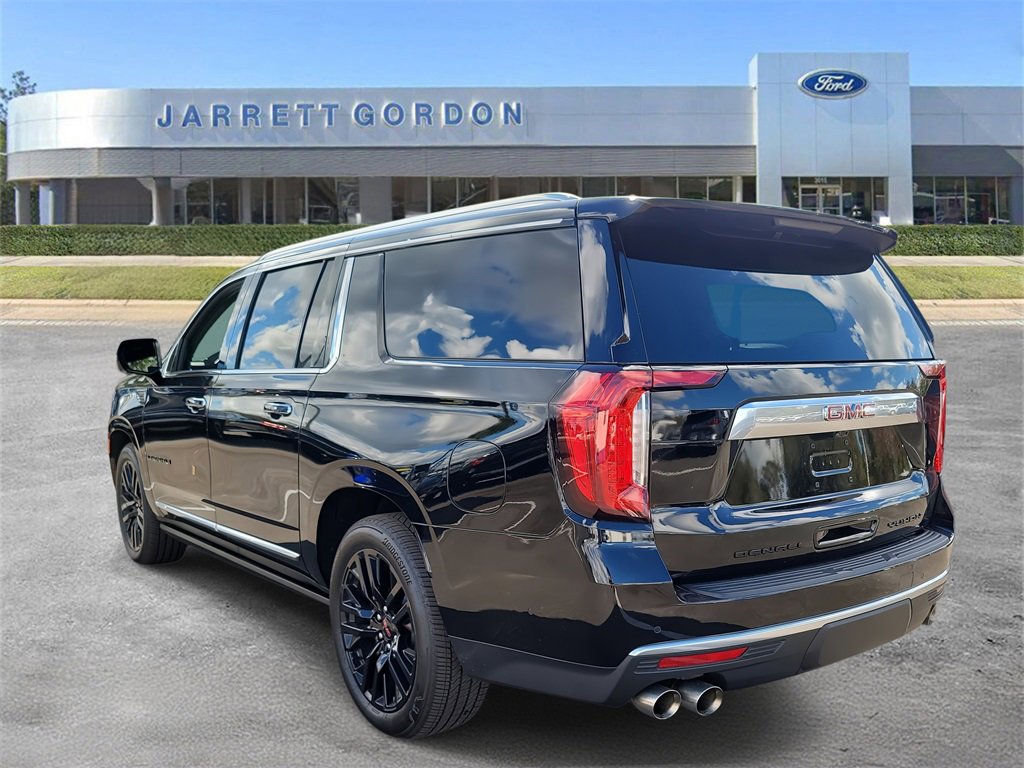 Used 2024 GMC Yukon XL Denali w/ Denali Reserve Package image 3