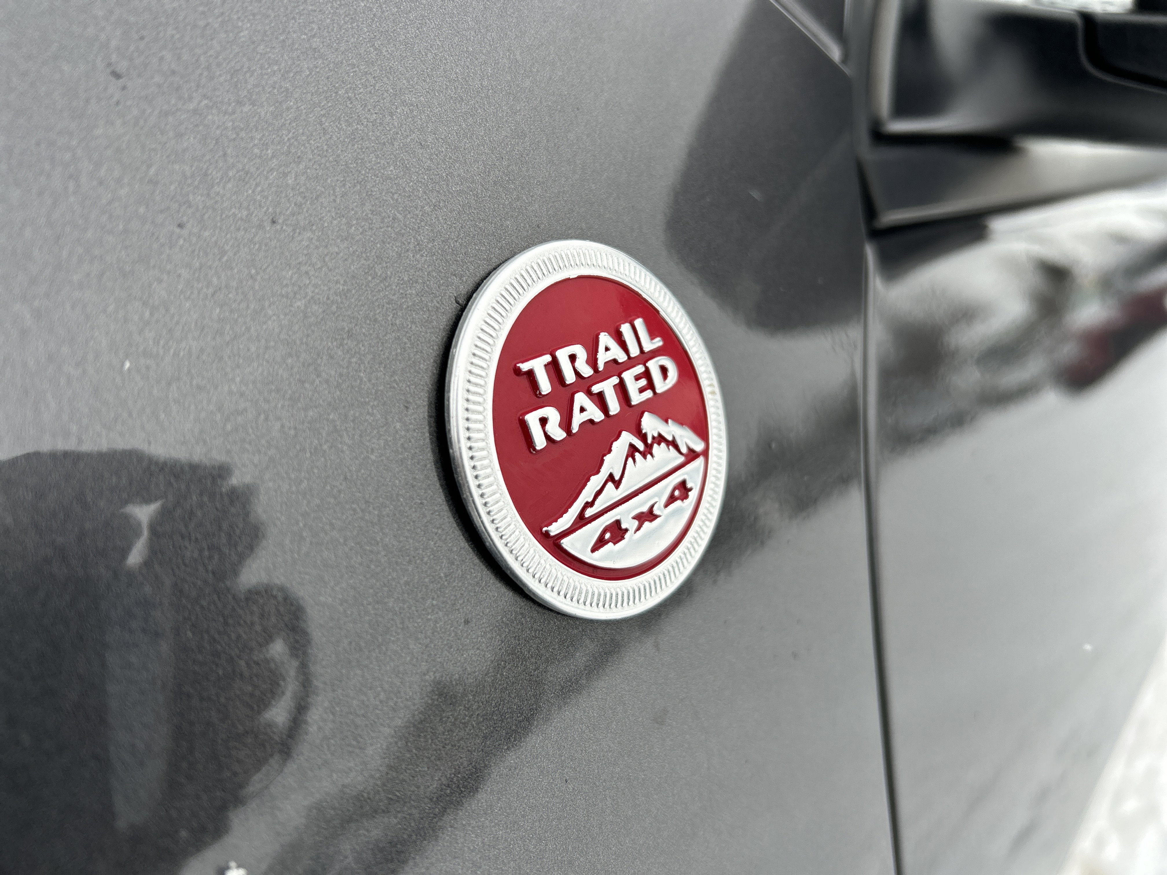 Used 2020 Jeep Cherokee Trailhawk w/ Comfort & Convenience Group image 27