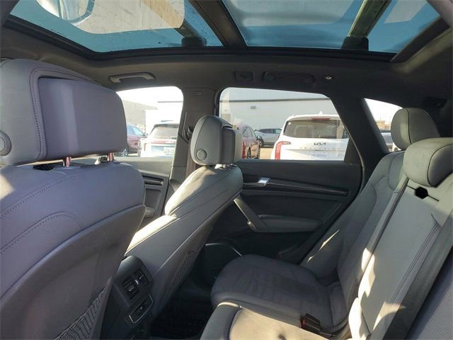 Used 2022 Audi SQ5 Premium w/ Convenience Package image 9