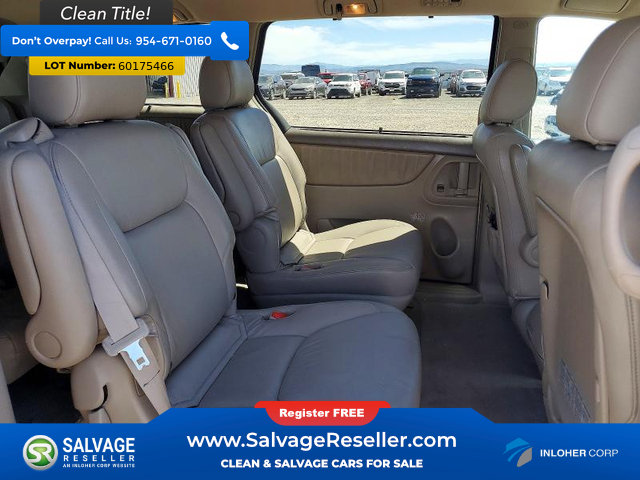 Used 2004 Toyota Sienna XLE w/ XLE Pkg 17 AWD/4WD image 15