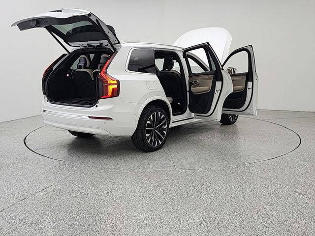 Certified 2025 Volvo XC90 B6 Plus AWD/4WD image 11