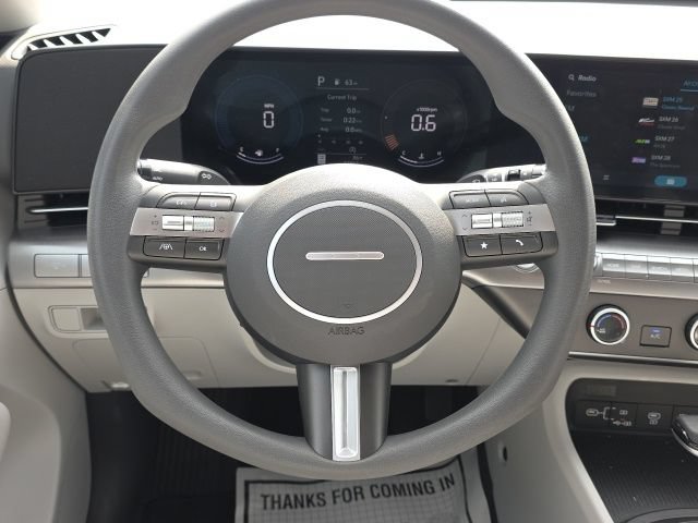 Certified 2025 Hyundai Kona SE FWD image 9