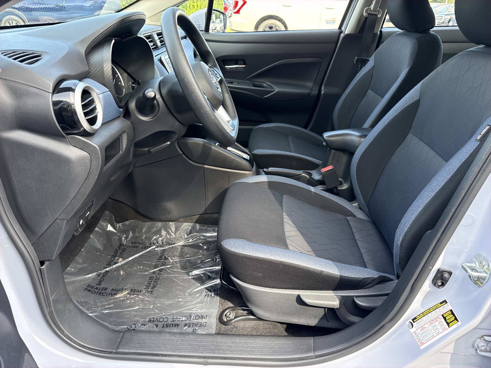 Used 2025 Nissan Versa SV FWD image 29