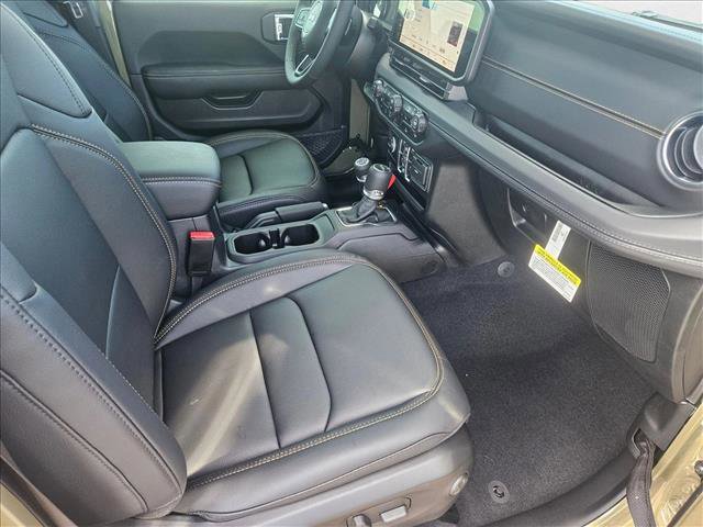 New 2025 Jeep Gladiator High Tide image 16